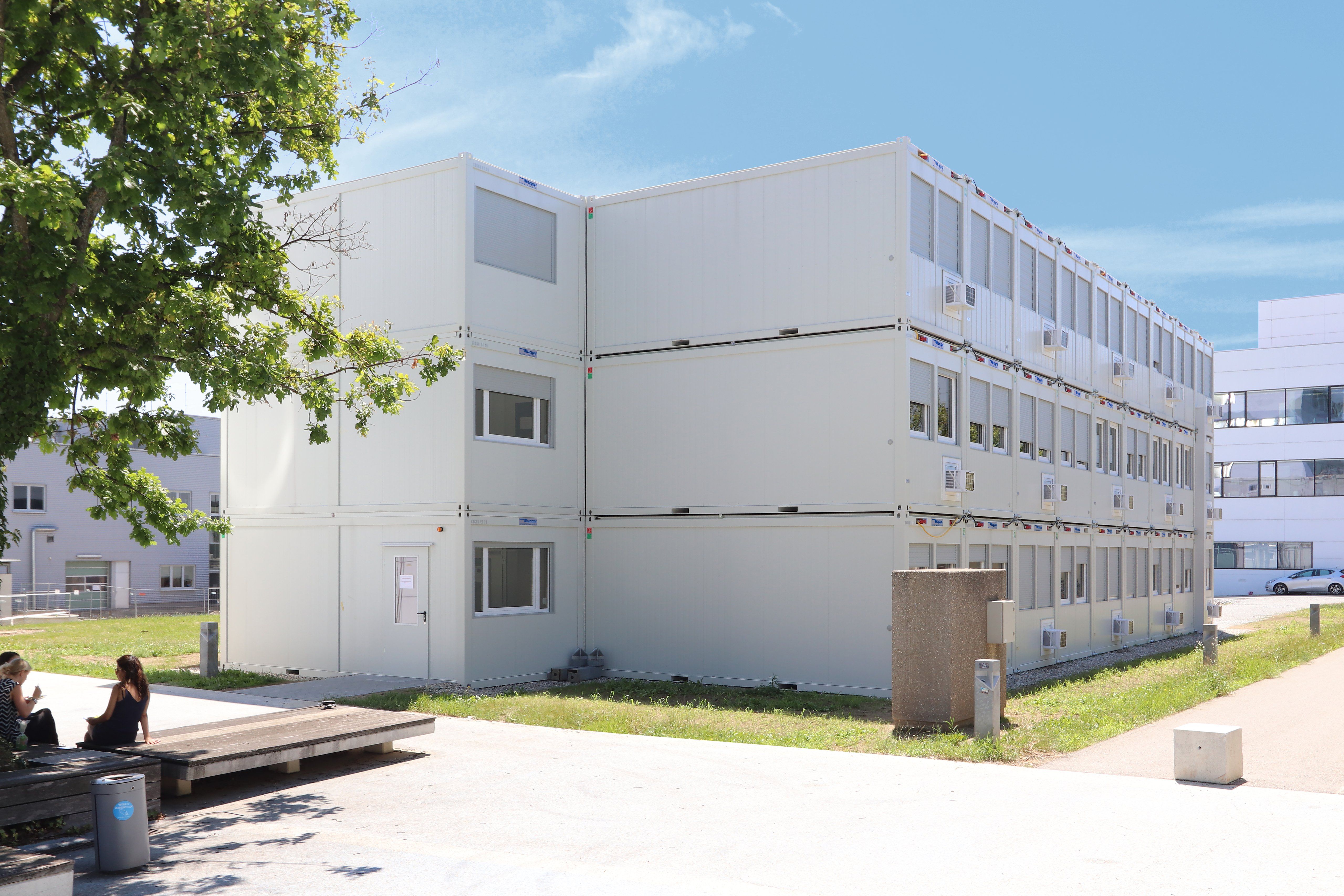 Блок-контейнеры