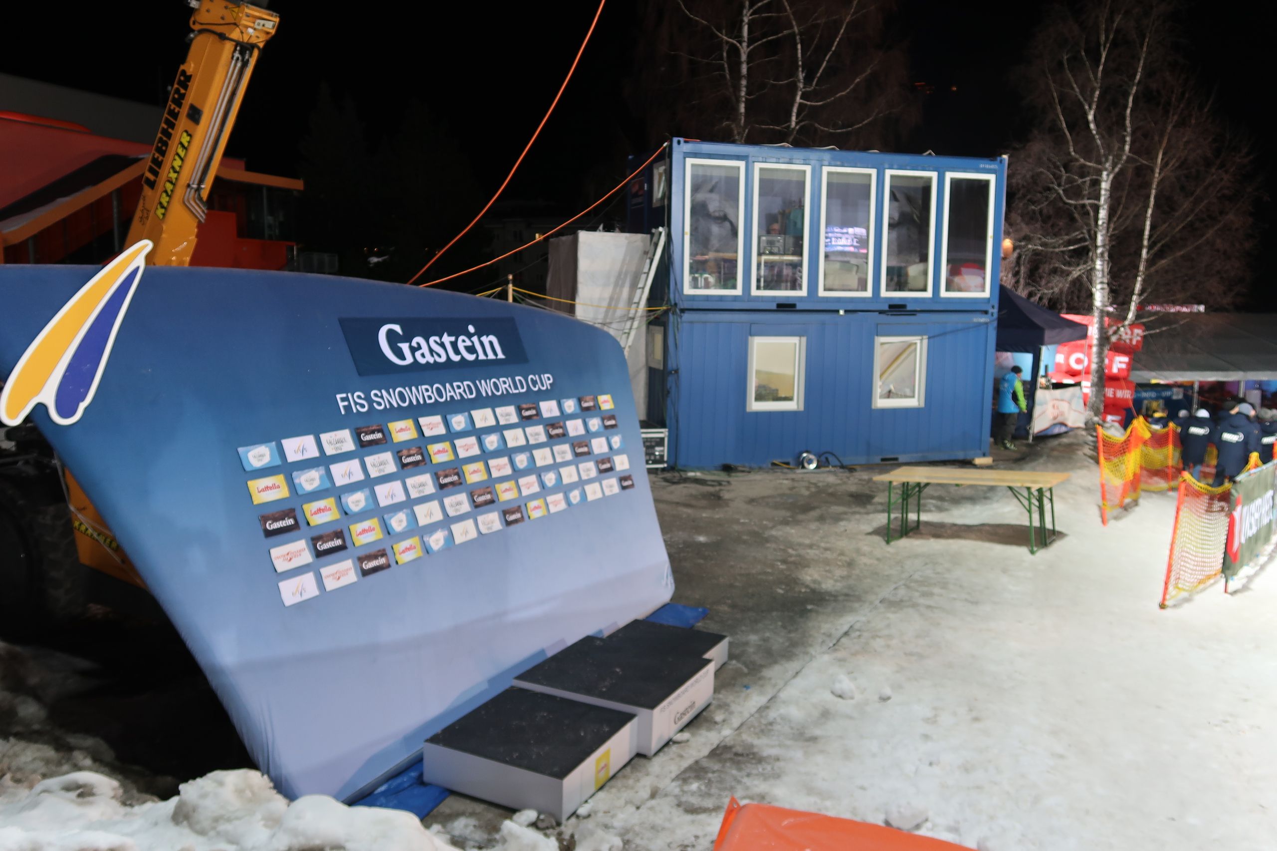 Билетные кассы&nbsp;и комментаторские кабины