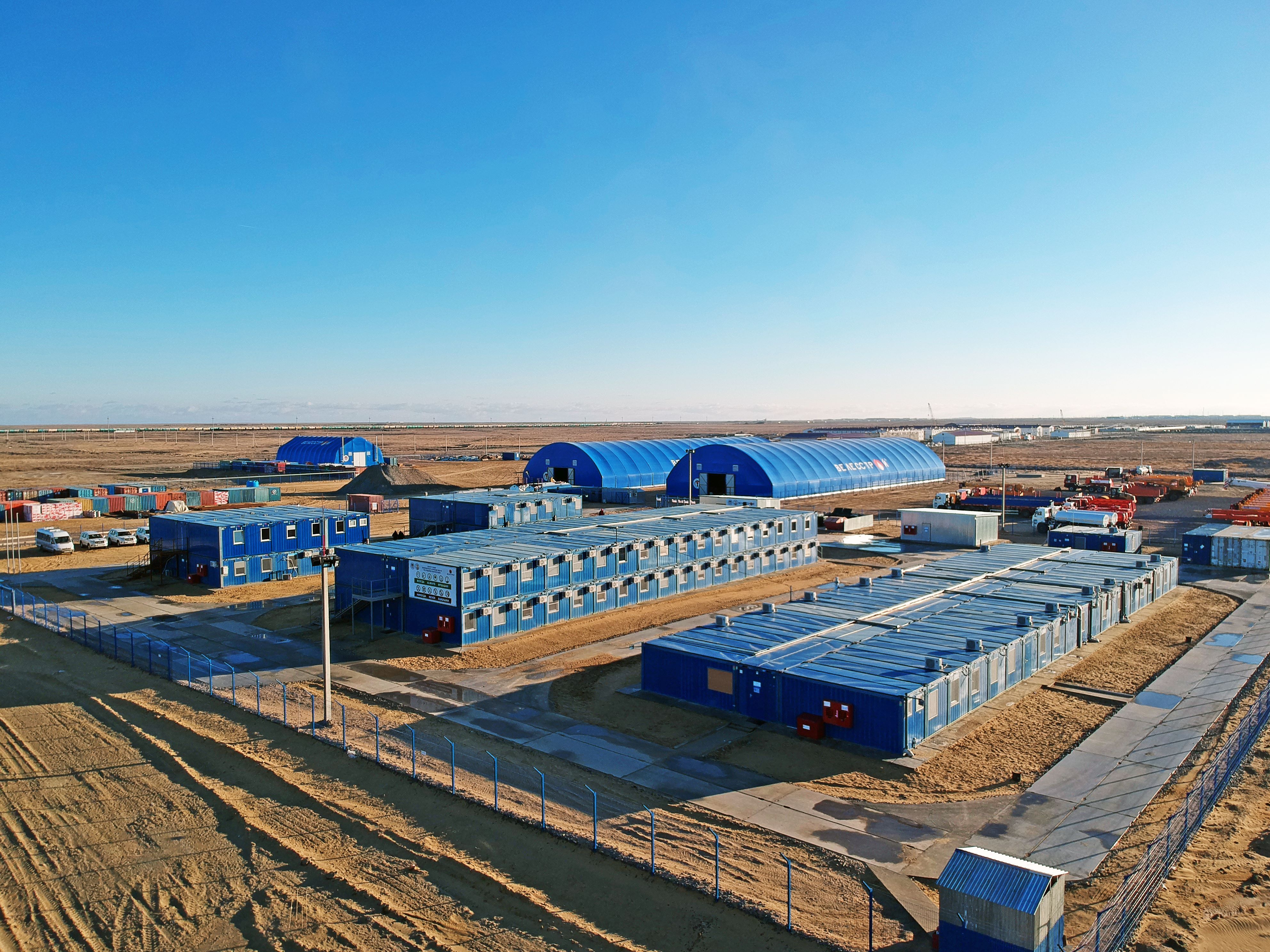 Вахтовый городок для работников на Каспийском море